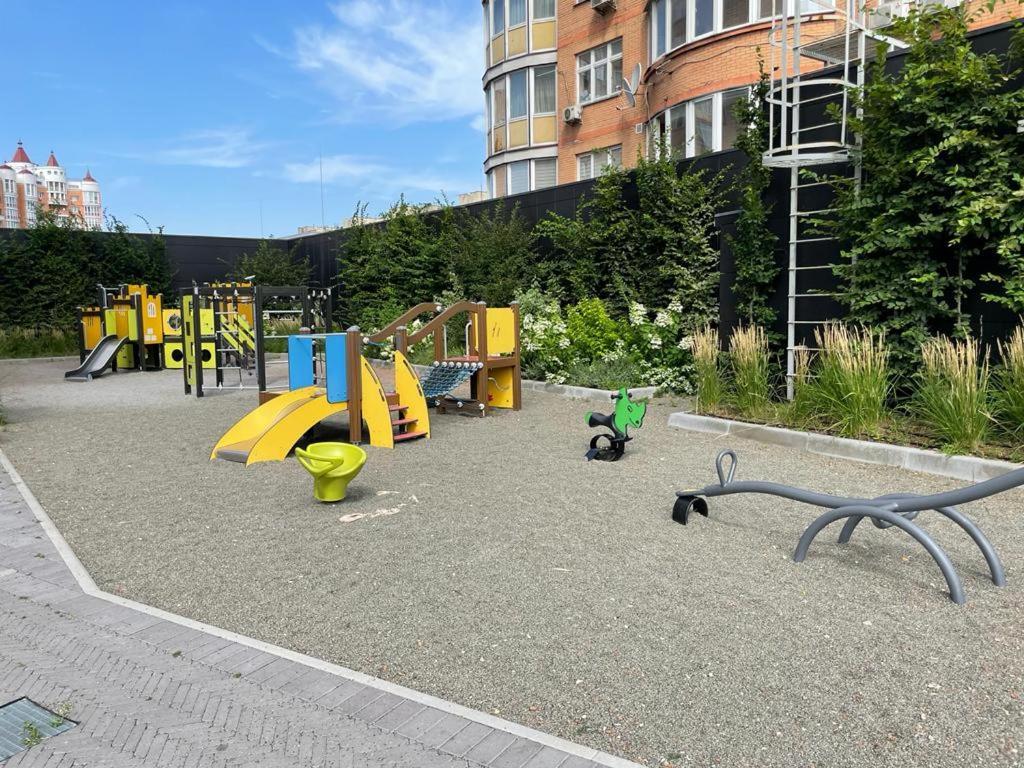 Luxury Apartments Smartplaza Obolon Metro Minskai Kiev Eksteriør billede