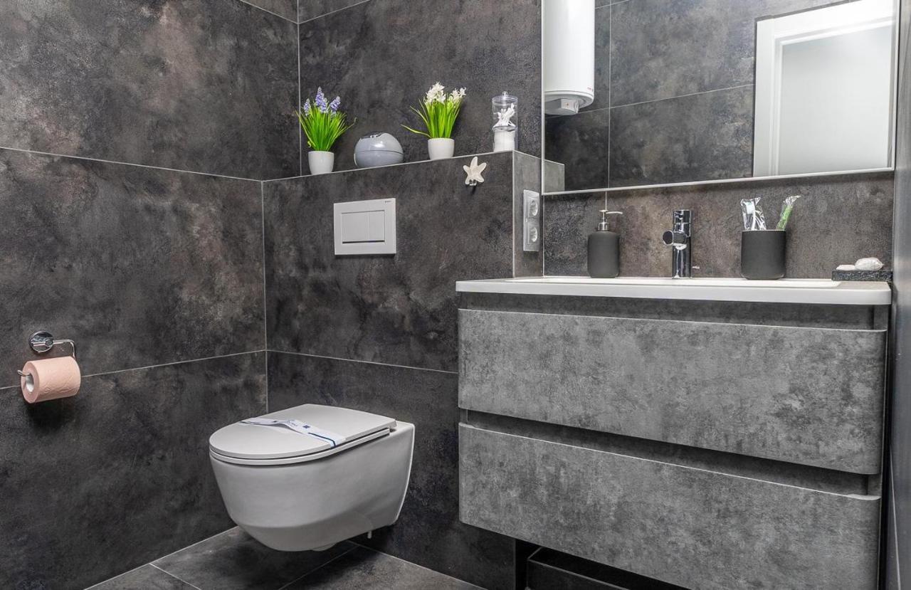 Luxury Apartments Smartplaza Obolon Metro Minskai Kiev Eksteriør billede