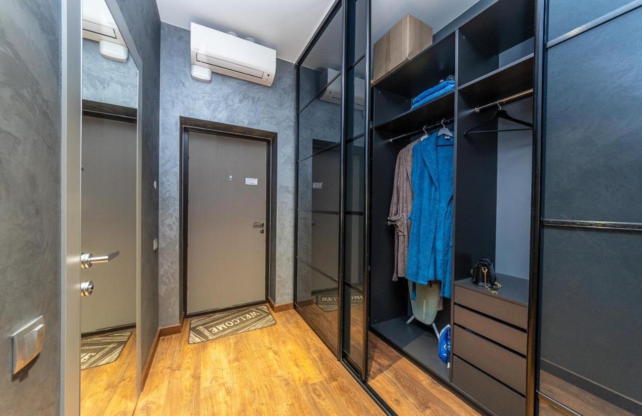 Luxury Apartments Smartplaza Obolon Metro Minskai Kiev Eksteriør billede